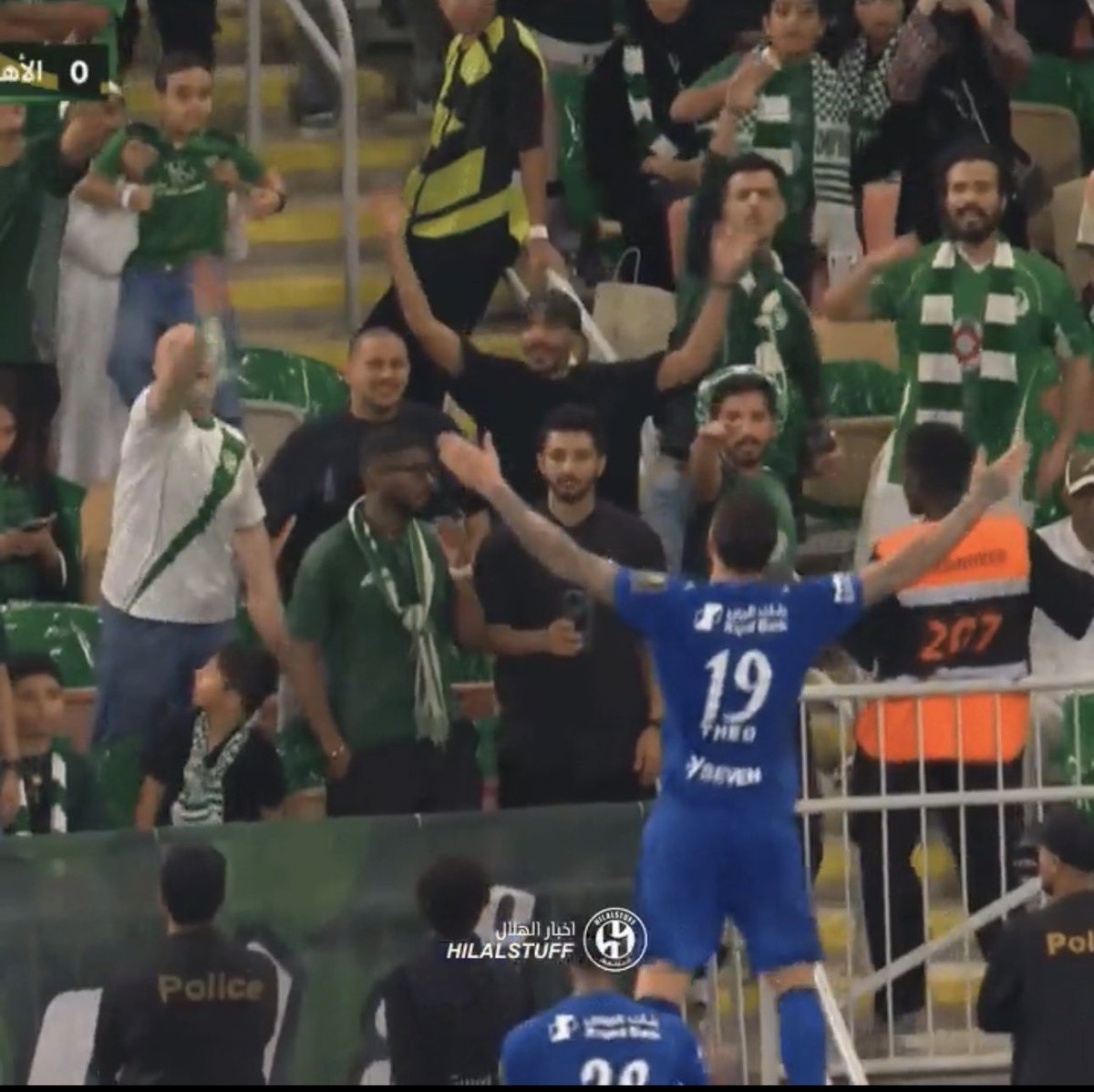 عبدالعزيز tweet media