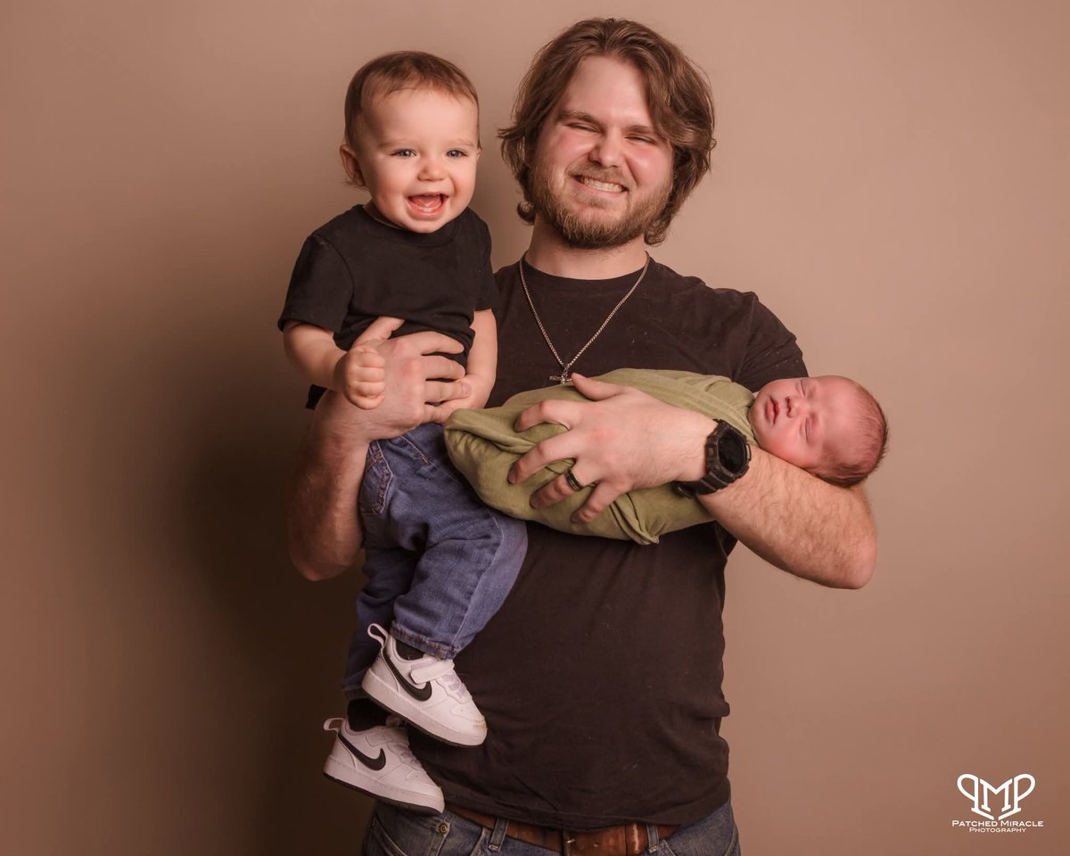 JacobLesko's tweet photo. This dad stuff is kinda easy https://t.co/94fY9RoulQ