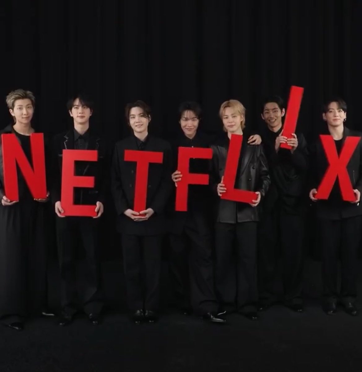 ৻ꪆ | aesthetic BUSCA ADMIS tweet media