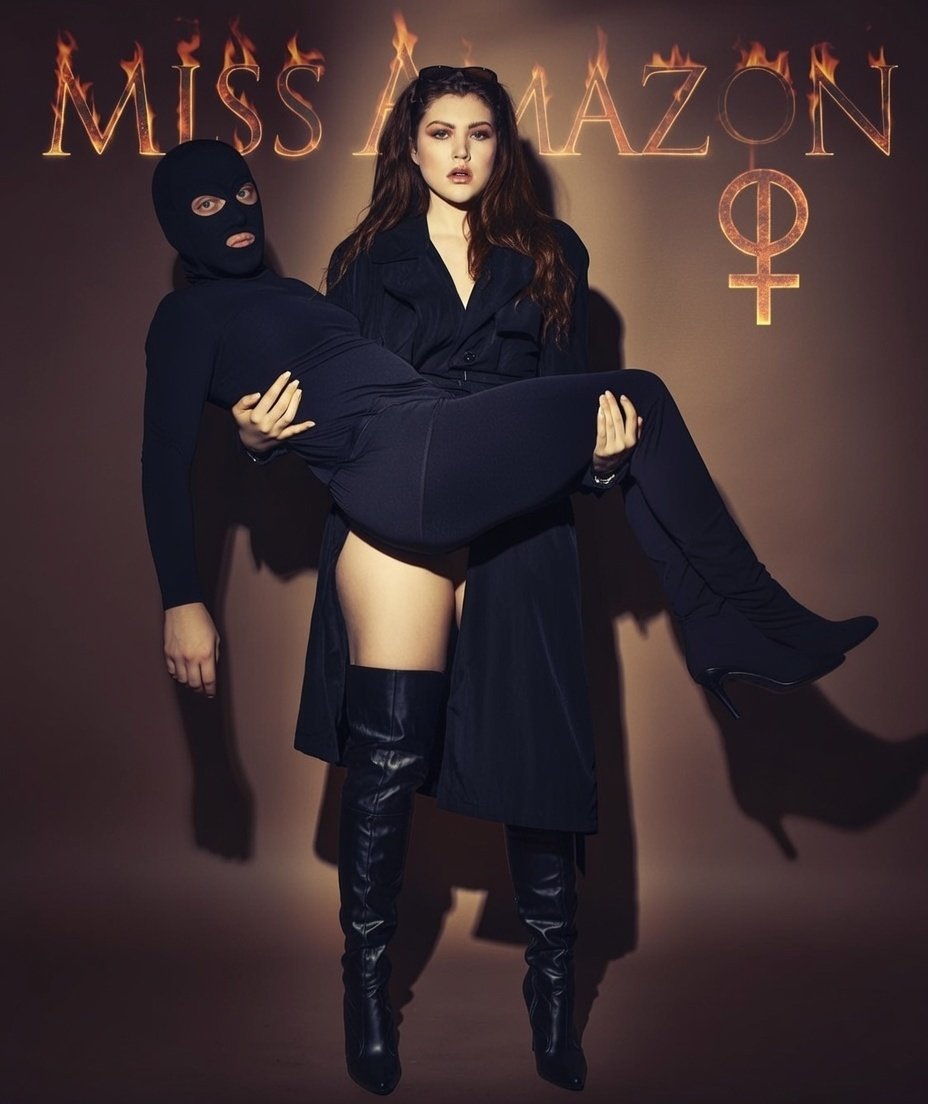missamazon_sub's tweet photo. My 6ft3 Tall Mistress Amazon @MissAmazon99 
contact: missamazon99@gmail.com for session bookings and to buy worn items!!
only fans : https://t.co/xyVgfsdXJW
https://t.co/2me63HDONX https://t.co/JyEy2XXSAs