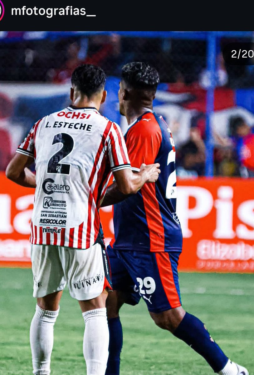 Este es el mejor extremo del fútbol Colombiano? En serio? Para mi que ficharon a otro