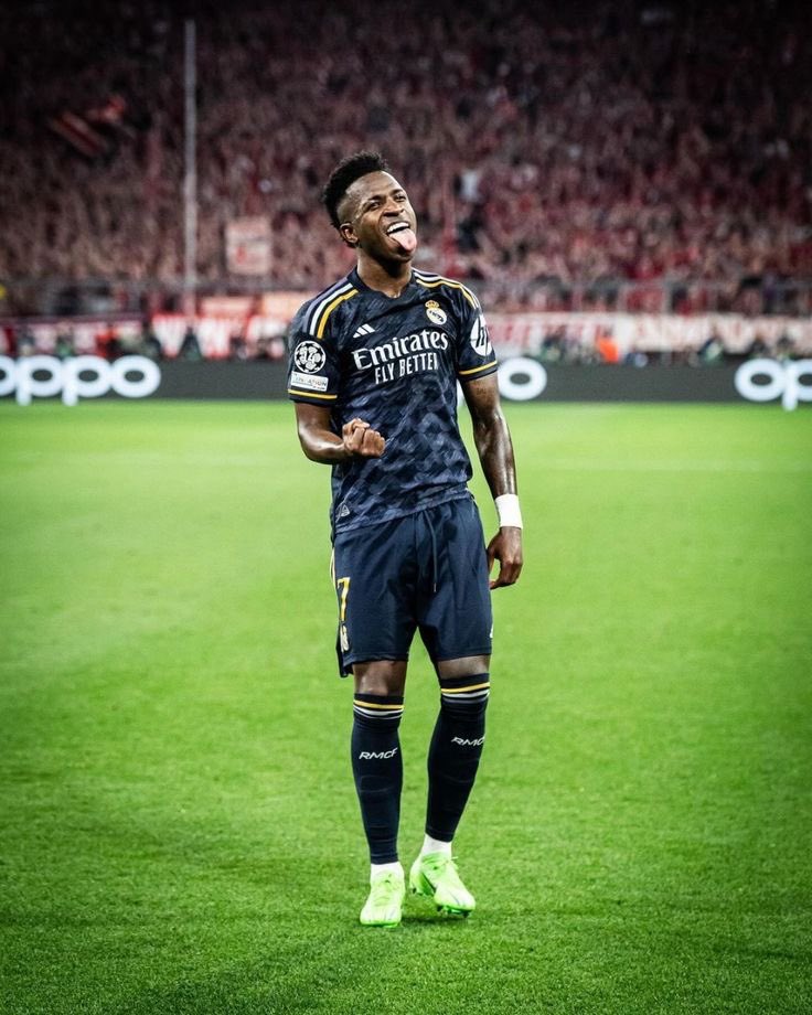 Bossy🦇 ~ #KYLIANOUT tweet media