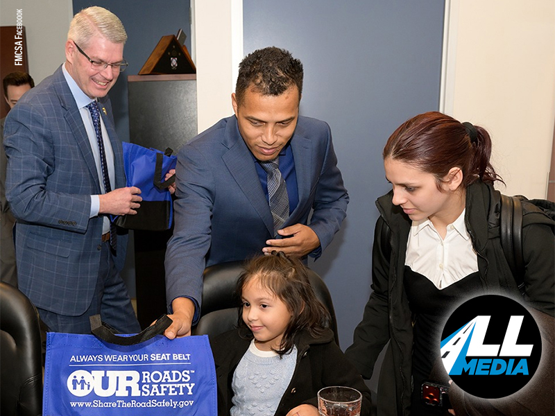 Land Line Magazine tweet media