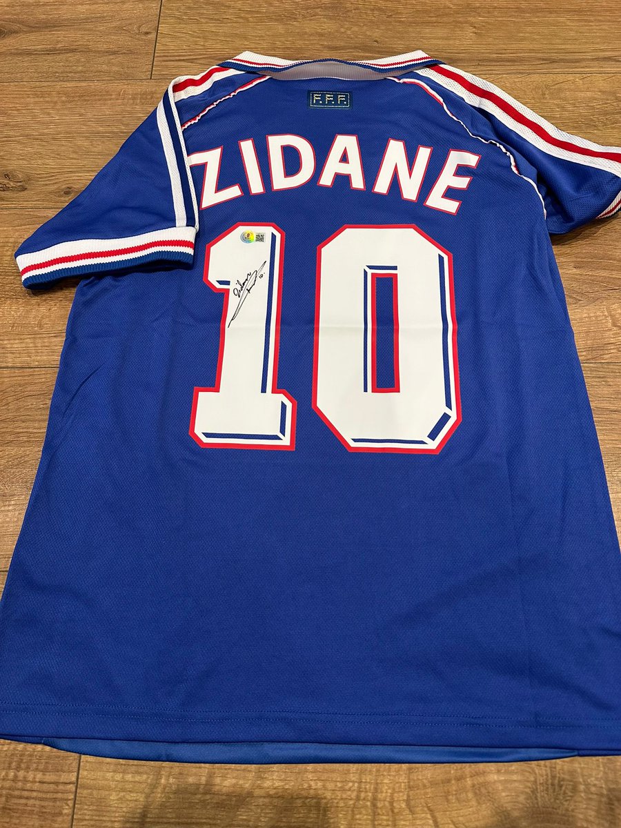 RO Sport Memorabilia tweet media