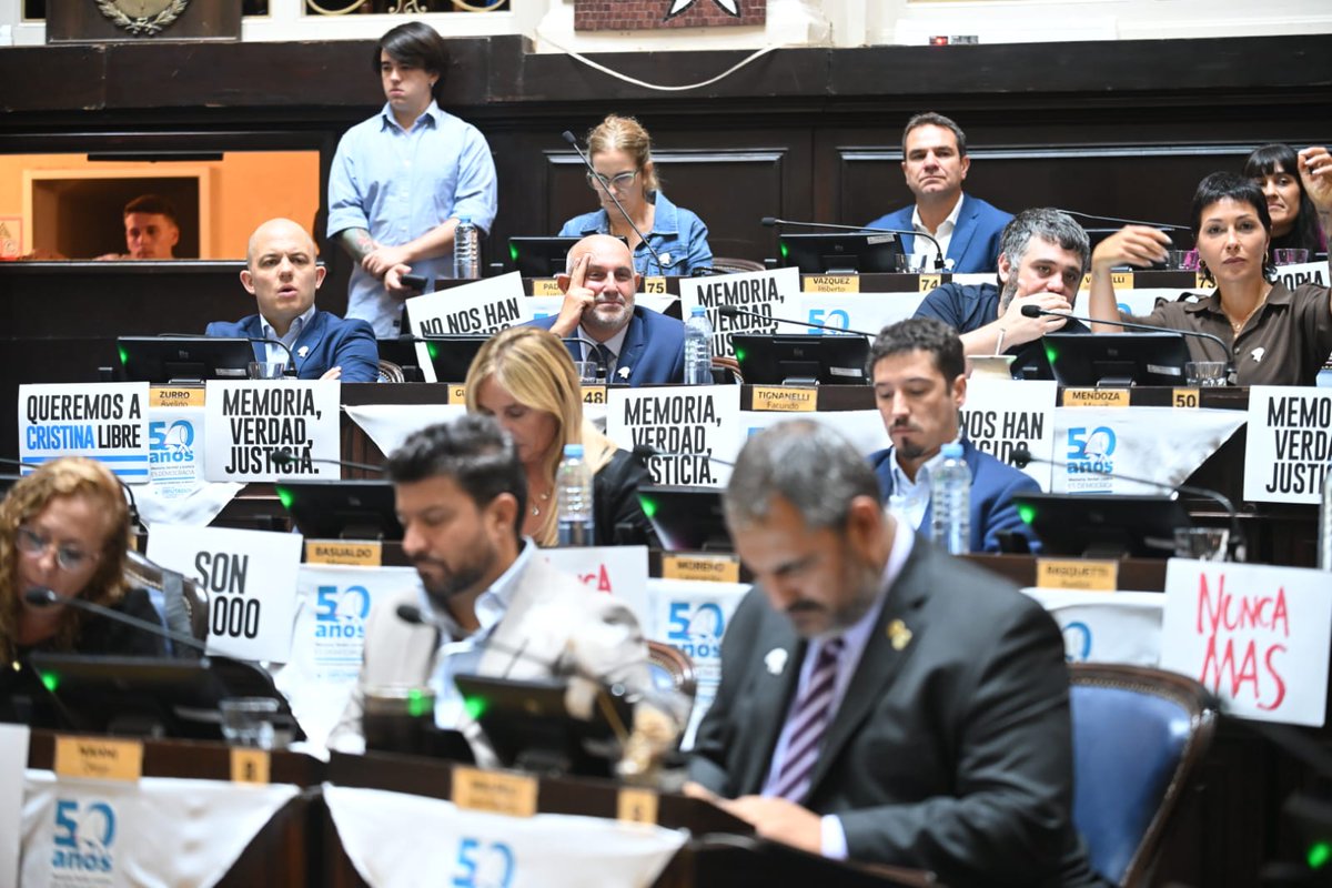 Alexis Guerrera tweet media