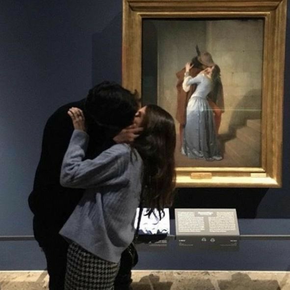 _Rileybennet's tweet photo. a date in the museum https://t.co/gIWQfBxJmO