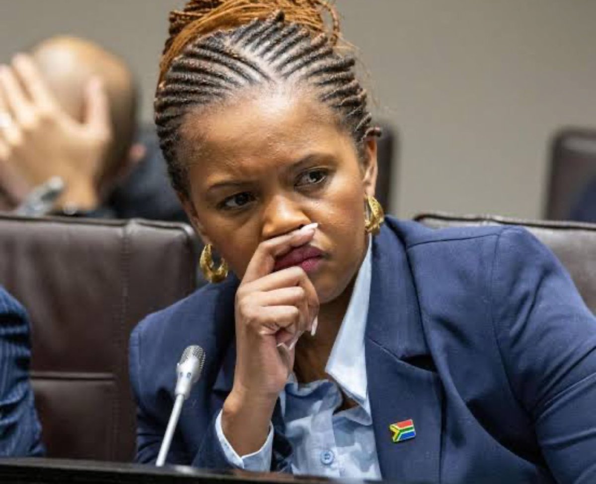 Oarabile Tshwagong tweet media