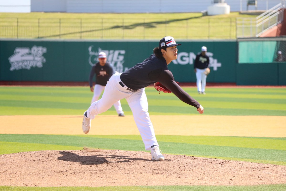 Tecos de los Dos Laredos tweet media