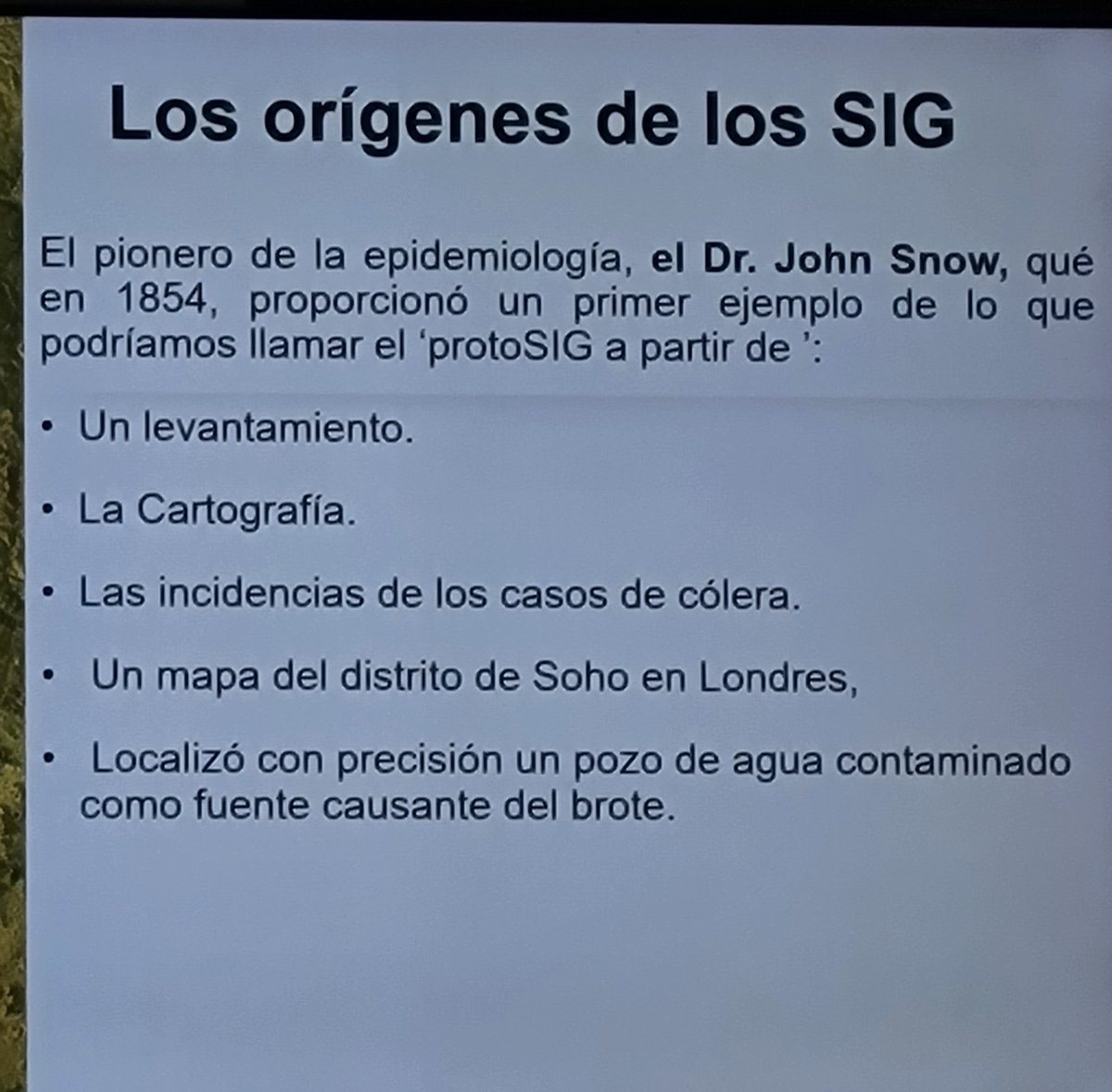 vonAr tweet media