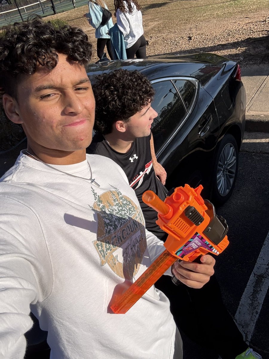 TheG00ners's tweet photo. TALKING ALL THAT THIS MORNING JUST TO END UP DYING 10 HOURS LATER. SORRY NOT SORRY RYAN, 4-1 GIVE UP duf  @WarriorNerf #gameover https://t.co/VyKl0DZ1Au