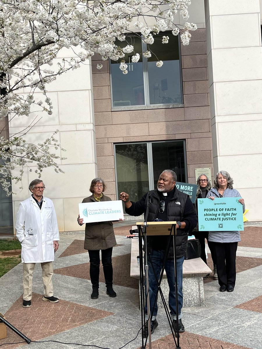 Jennifer Roberts tweet media