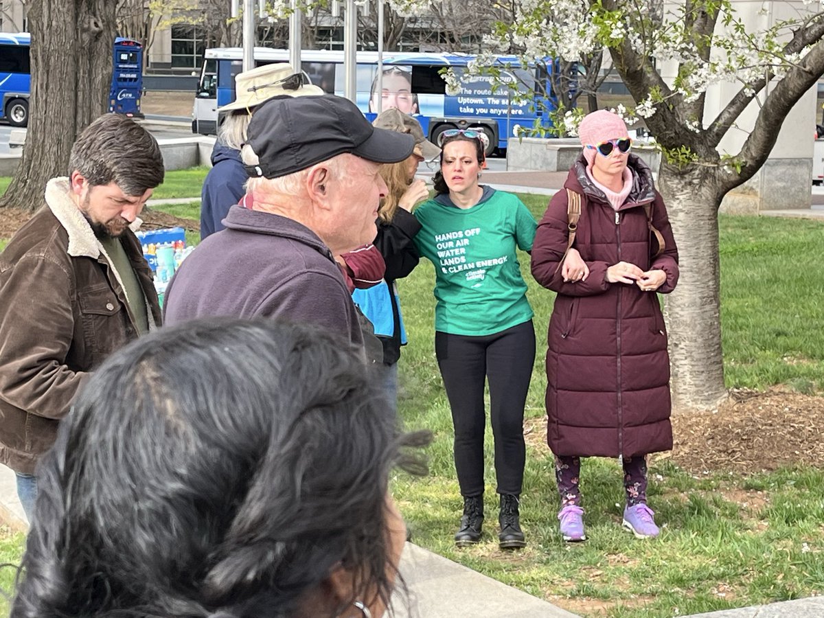 Jennifer Roberts tweet media