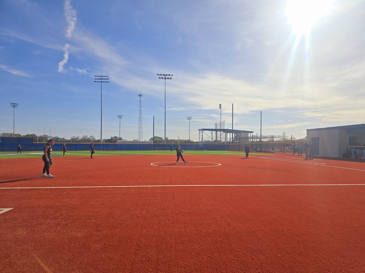 LYTLE HS SOFTBALL tweet media