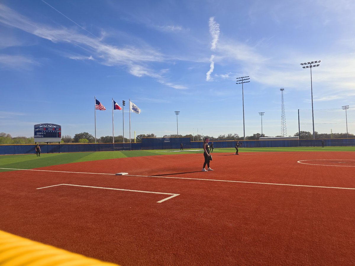 LYTLE HS SOFTBALL tweet media