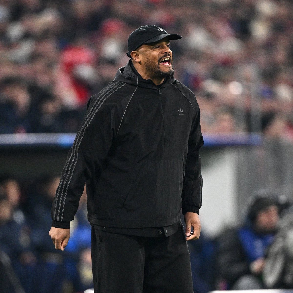 FC Bayern Türkiye tweet media