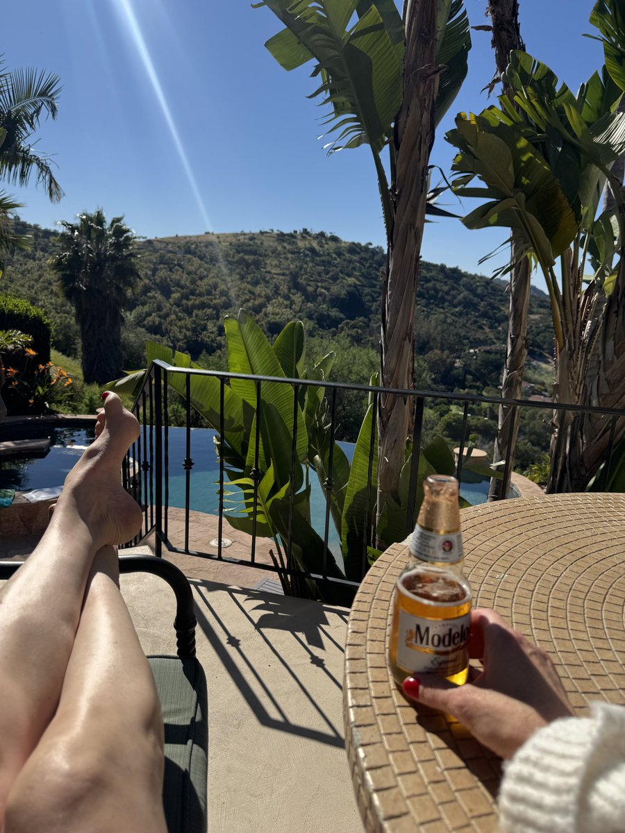 6’5” Amazon Goddess Severa tweet media