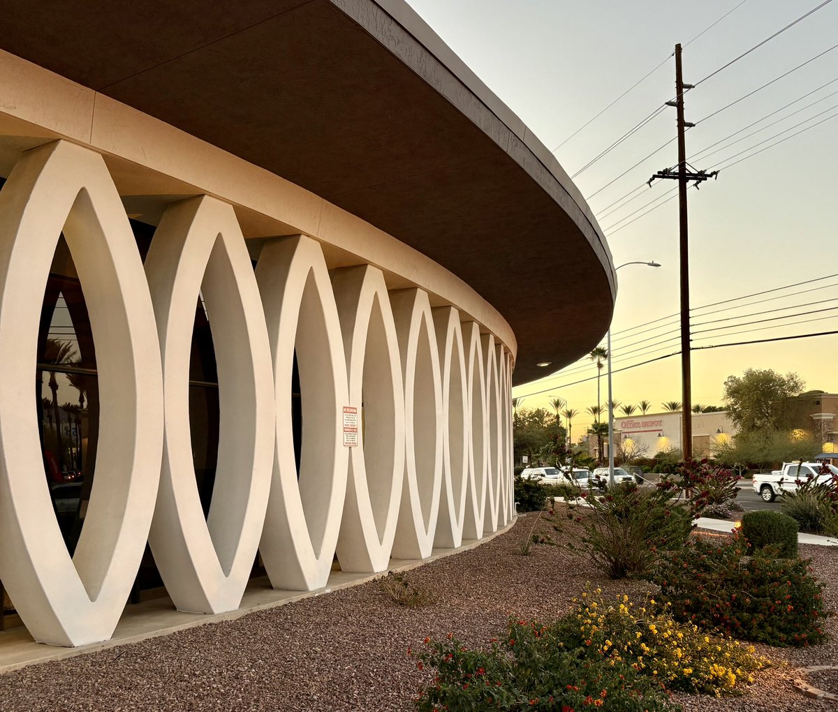 Midwest Modern tweet media