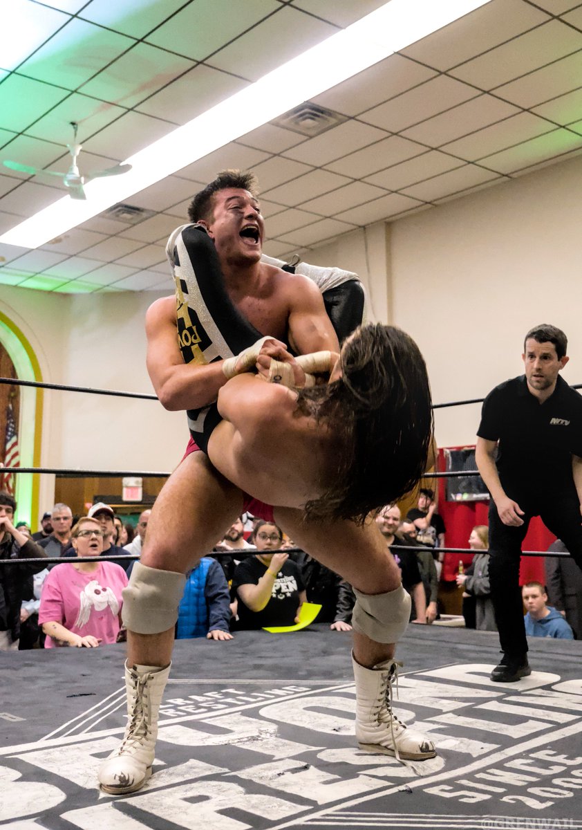 Grenwail tweet media