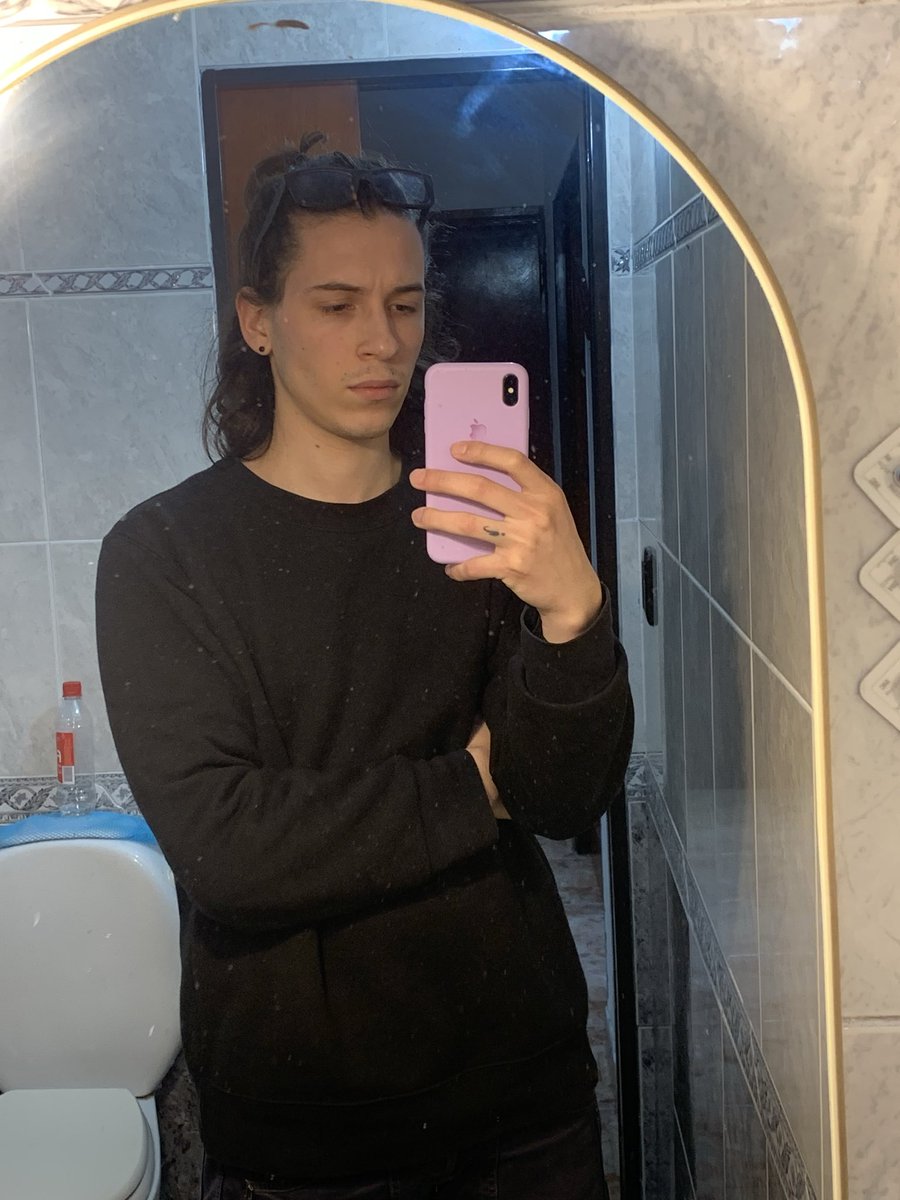 Noel 🖤 tweet media