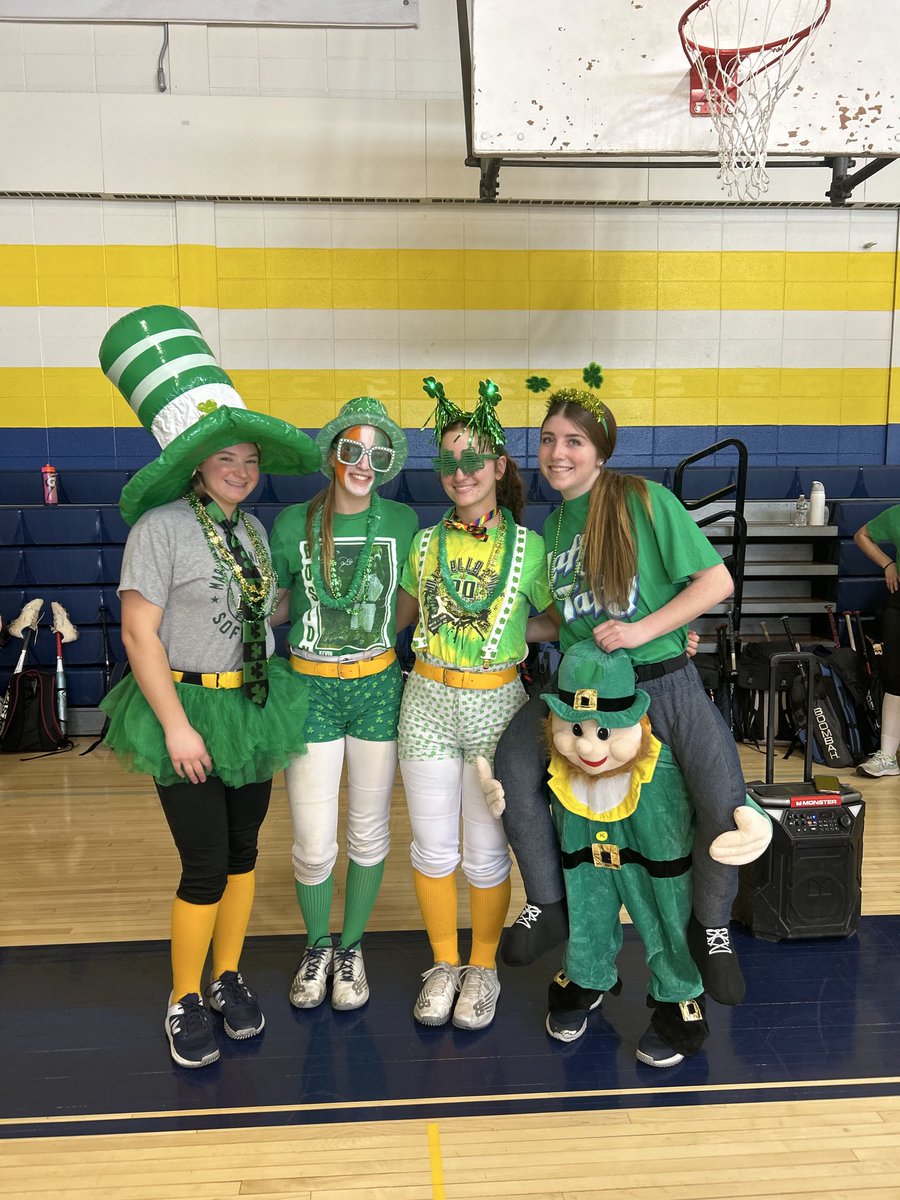 JTHS Softball tweet media