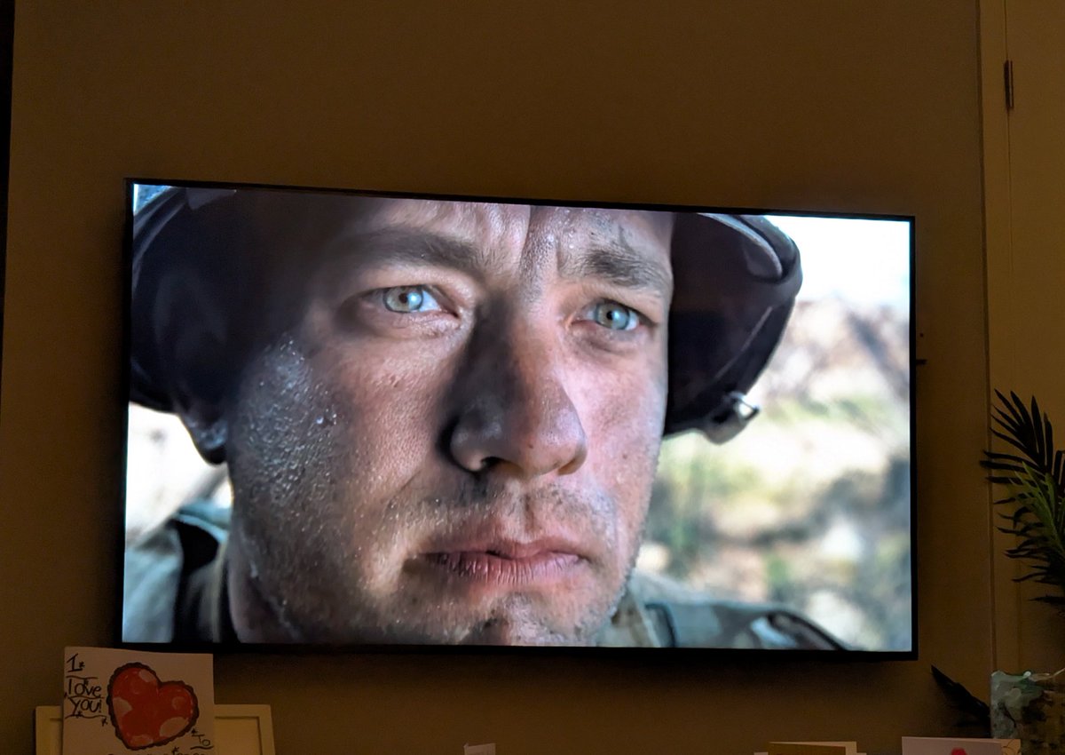 Simon (@redfivemodels on Bluesky) tweet media