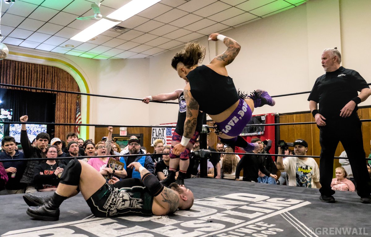 Grenwail tweet media