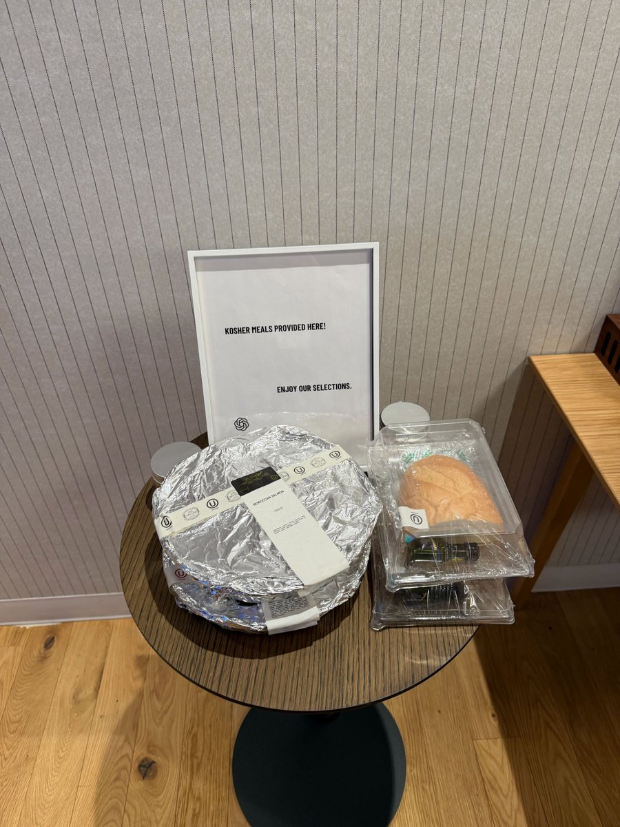 AJ Orbach 🐳 tweet media