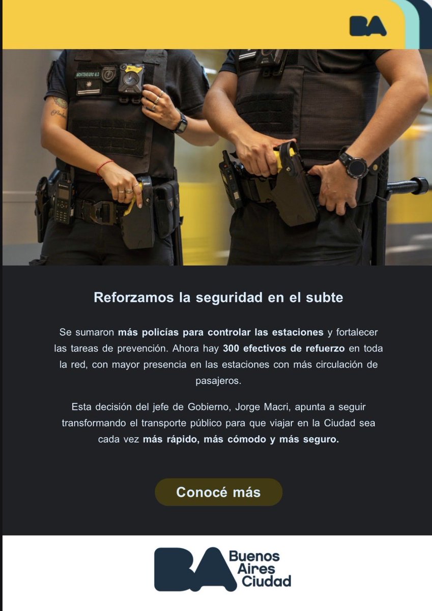 LoliManna's tweet photo. Más policías en el subte.
Ahora falta que el viaje sea accesible, frecuente y que el salario alcance para pagarlo.
La seguridad también es eso. https://t.co/HrlZxPjBsf
