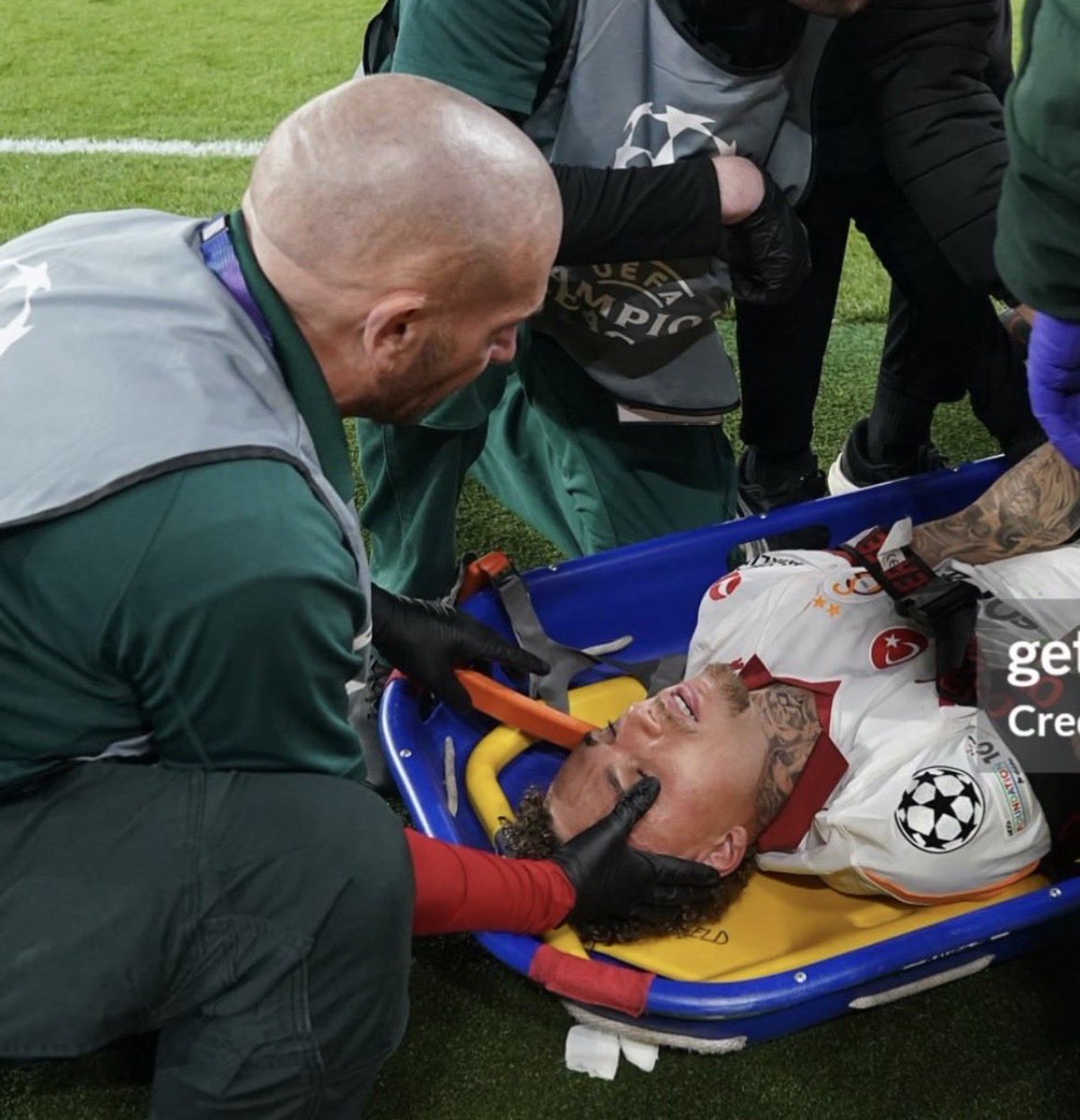 𝒜𝓊𝓇𝑒𝓃𝒶⋆.˚🦢⋆ tweet media