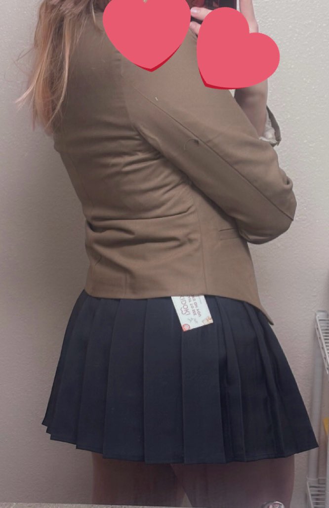 skynyster tweet media