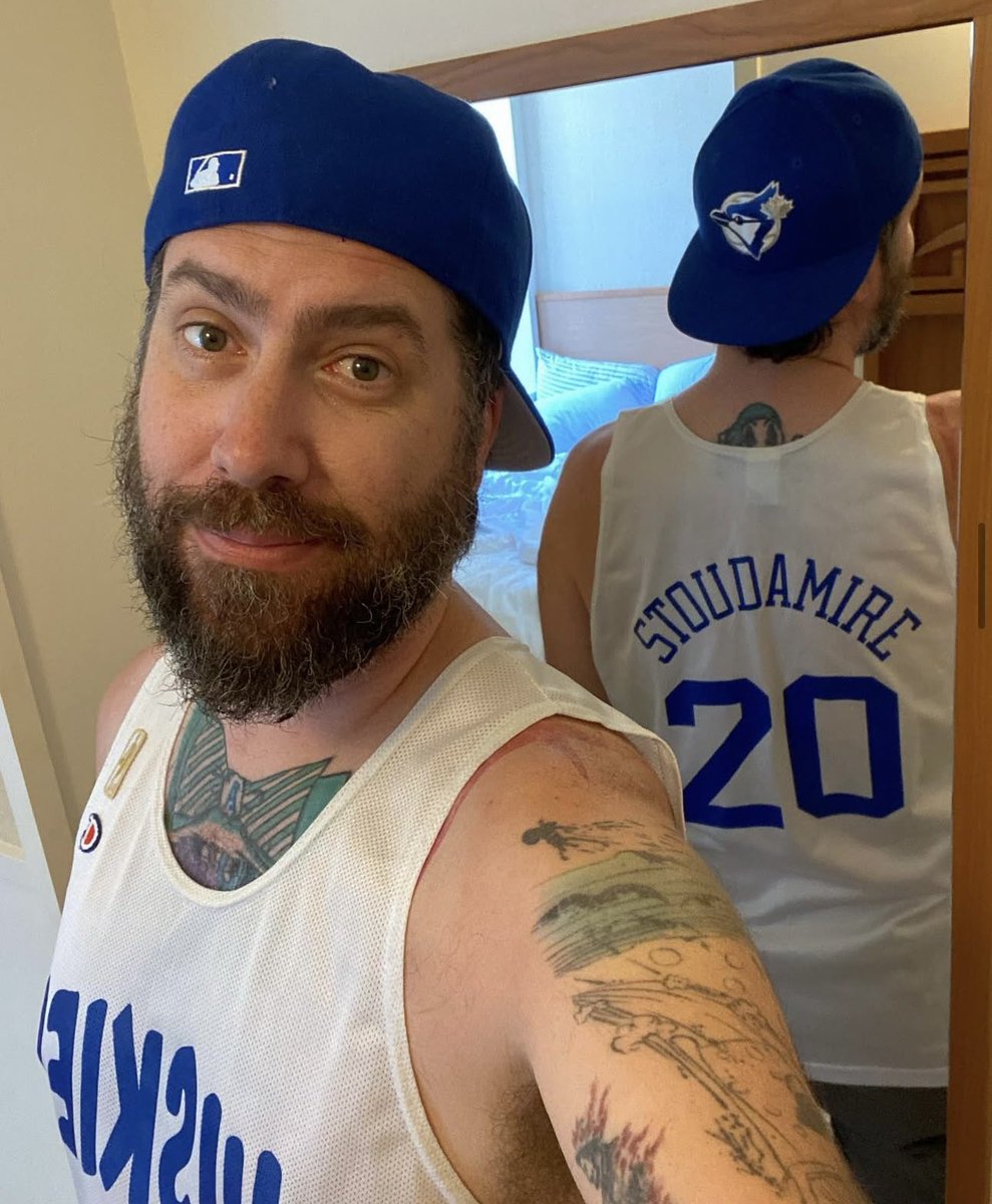 HAT CLUB tweet media