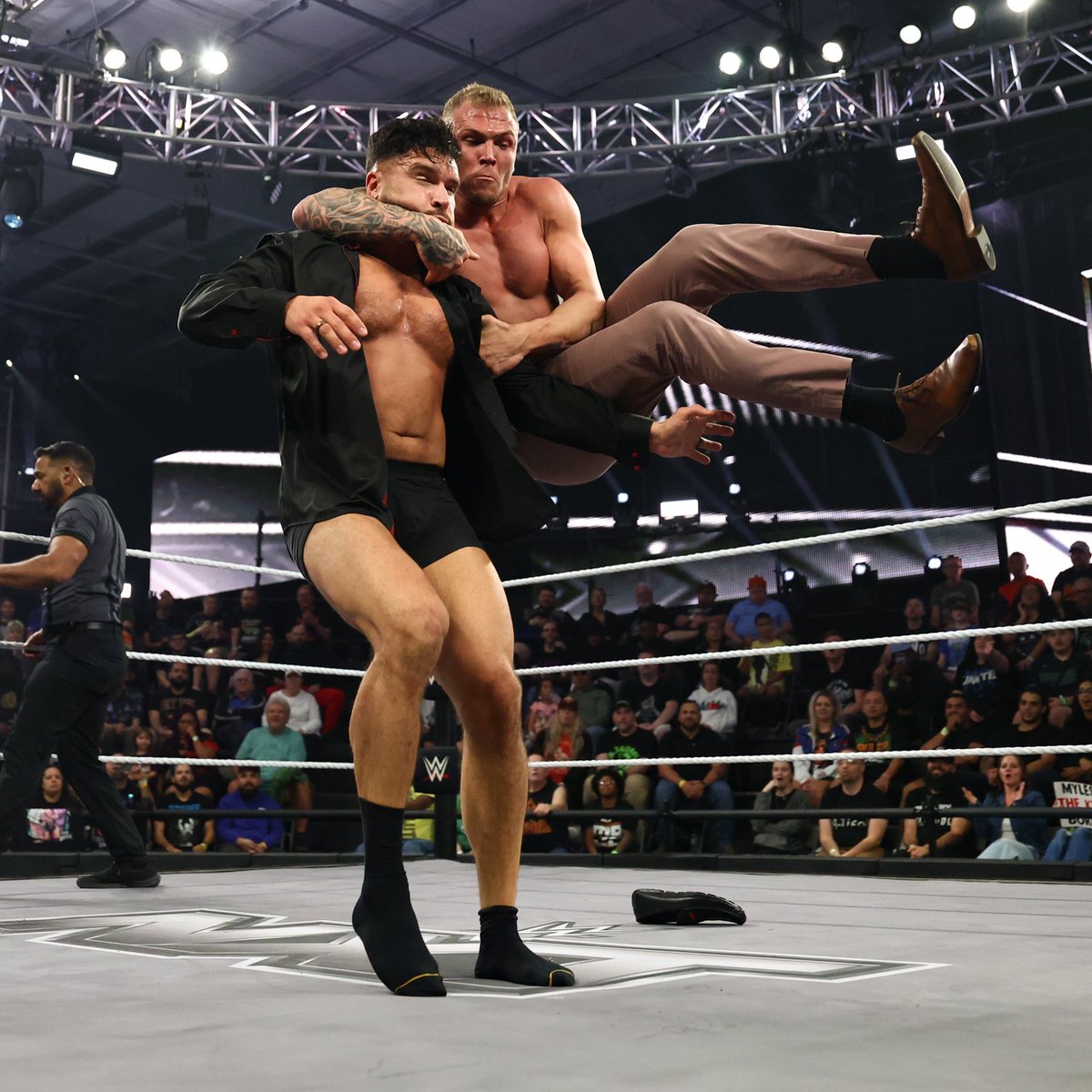 Chip Skylark. Ꮺ NOT @OfficialEgo tweet media