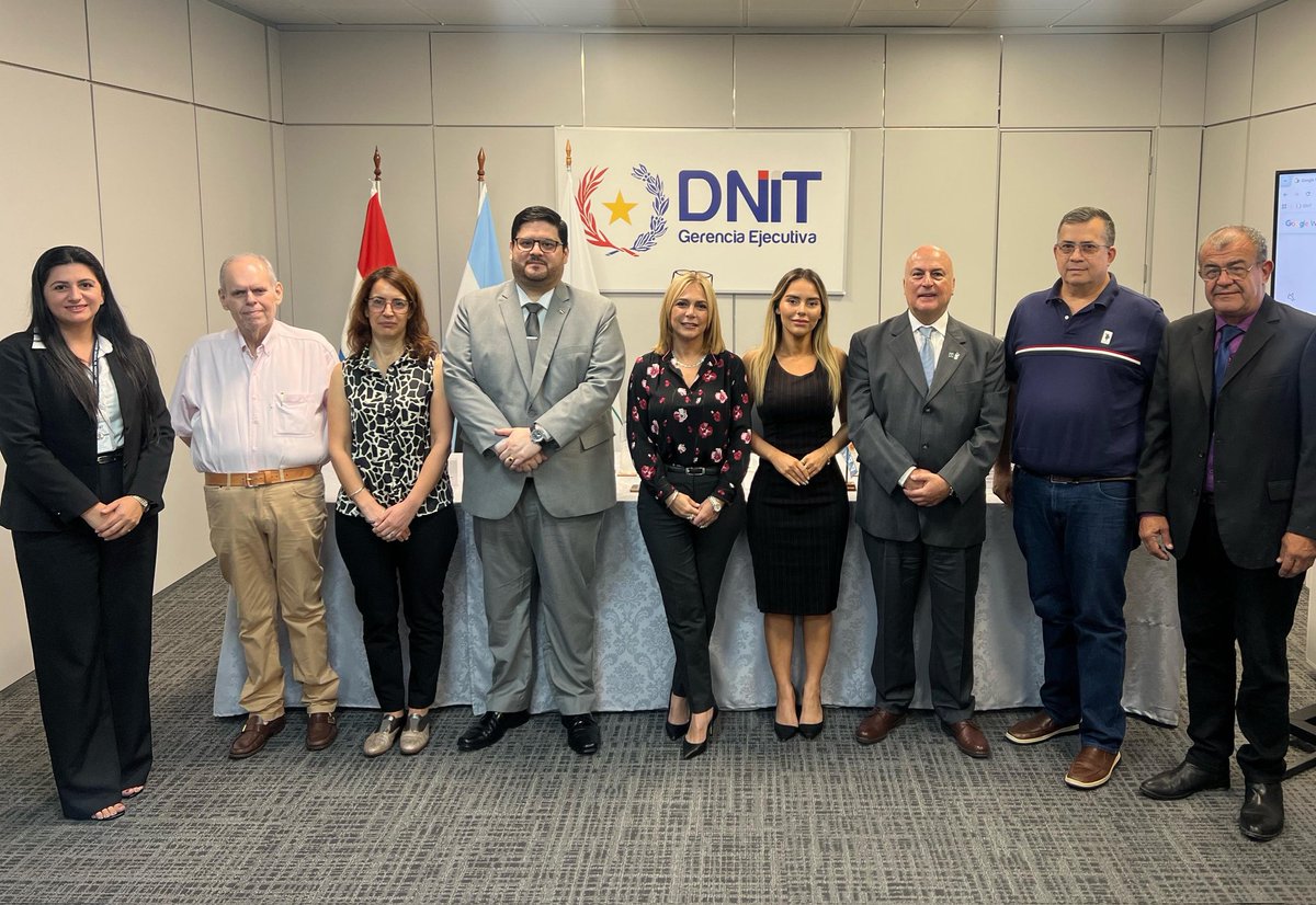 Apatraci tweet media