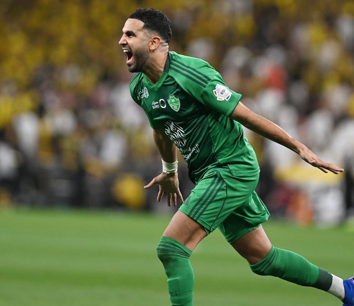 عمرو tweet media