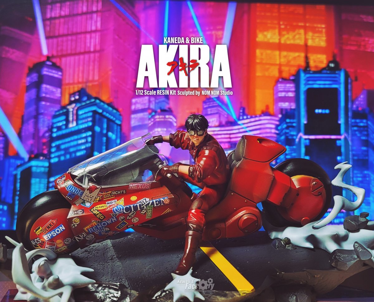 BsunK96026's tweet image. #金田正太郎
#AKIRA 

この物語はおよそ37年前のものなのに、いまだに到達できていない雰囲気を持っている。
3Dプリンターで出力したレジンで制作しました。
一番苦労したのは、バイクのデカールを自作して貼り込んだこと。