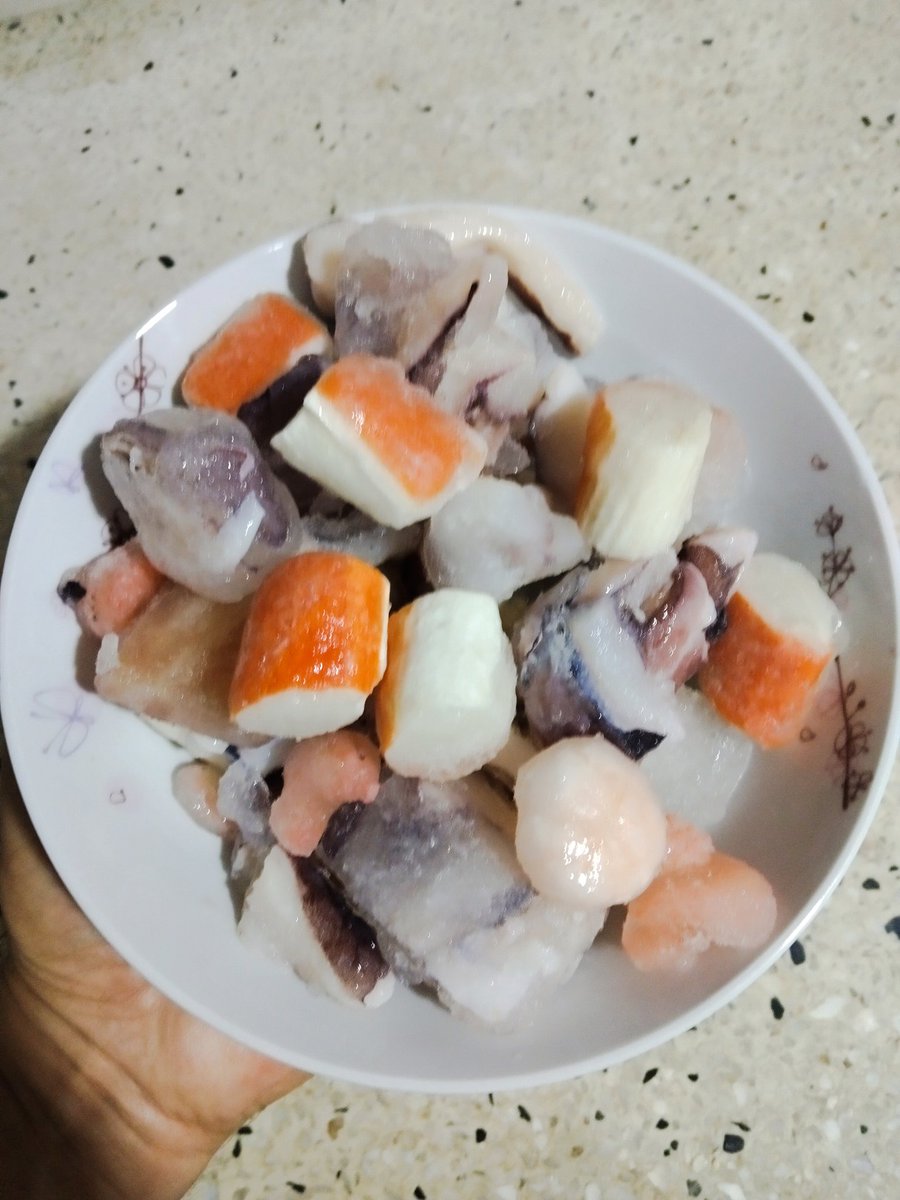 QicenoJorge's tweet image. Mixtura de Mariscos para preparar un arrocito mientras espero el miércoles de SLANH...

Hoy es webinar de nutrición y riñón, súper pragmático pienso Yo, pues Gracias a Dios es Miércoles de #SLANH