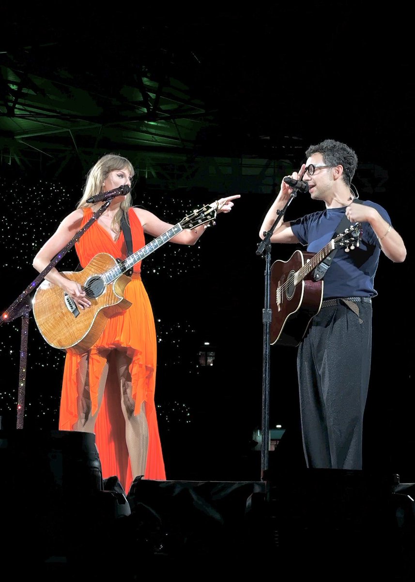 Daisy ✿ tweet media