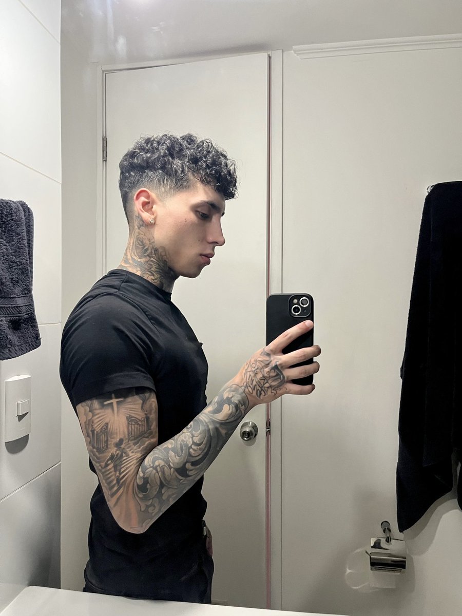 ⚔️⚔️🇨🇱 tweet media