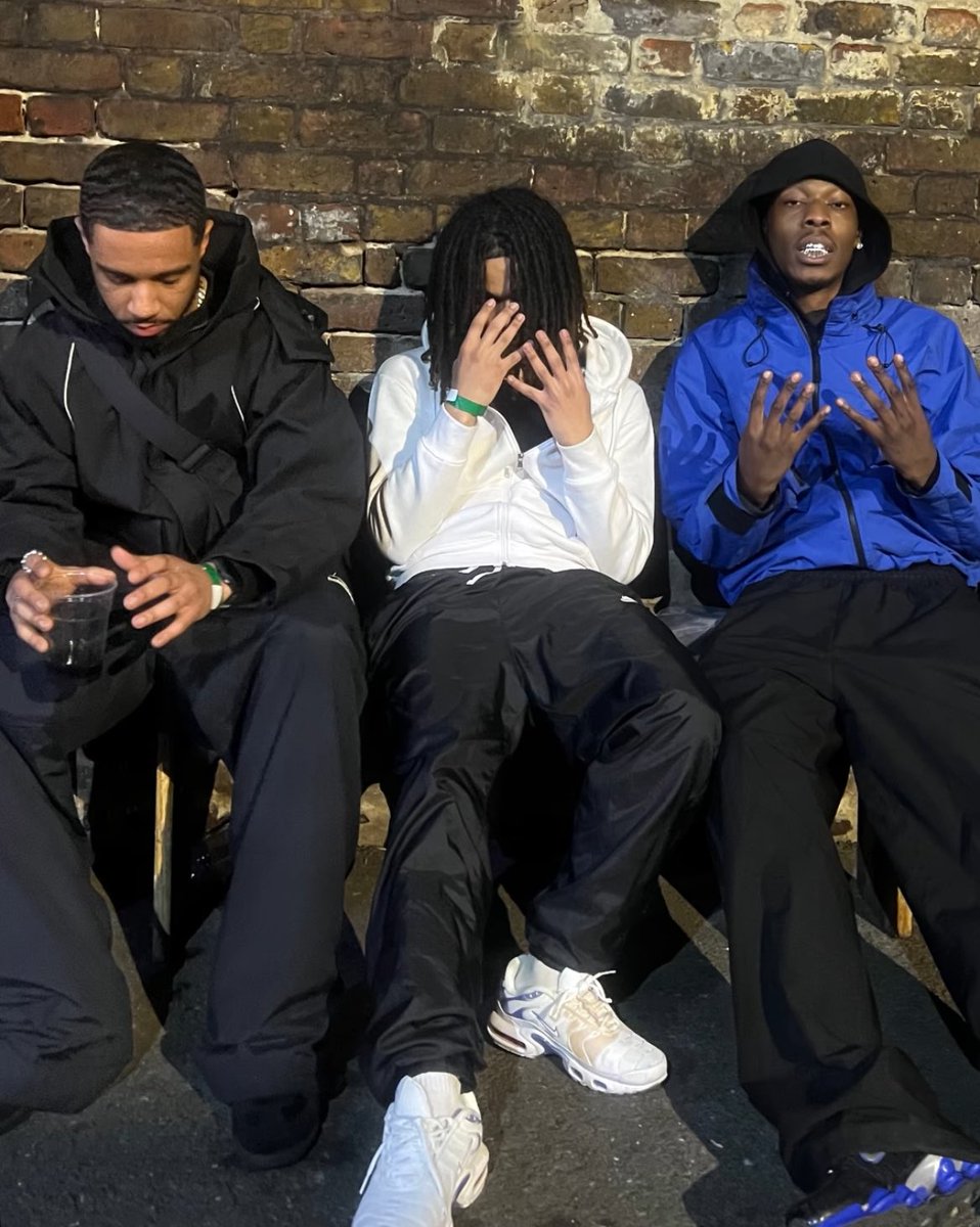 jj.finns tweet media