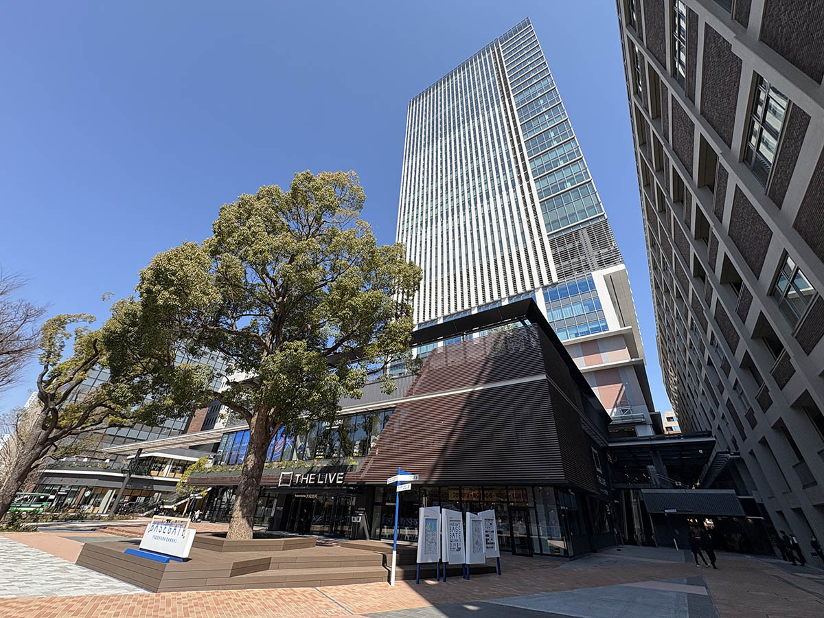 横浜・関内駅前「BASEGATE」本日開業　飲食62店舗 watch.impress.co.jp/docs/news/2094…