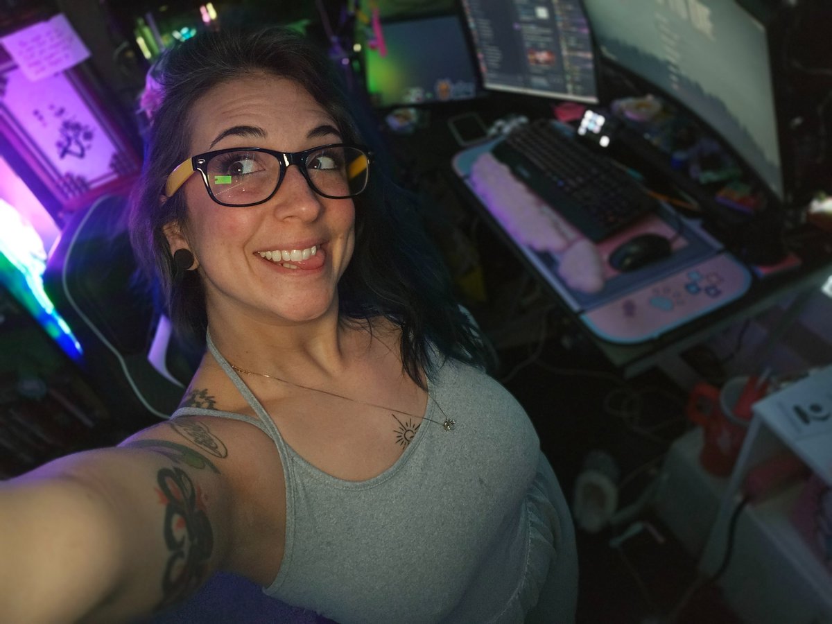 FailchildJo 💕 tweet media