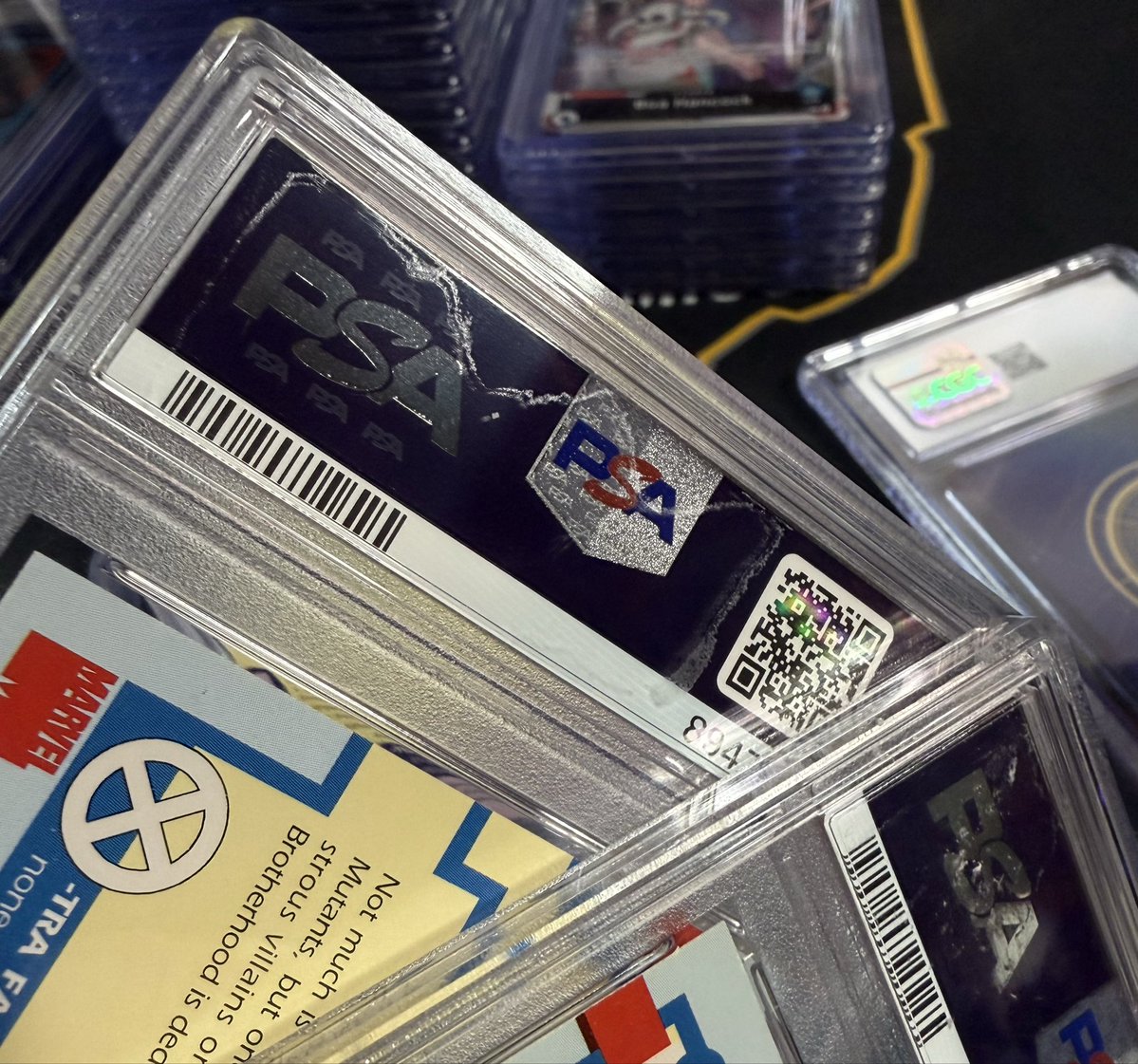 NEO Cards & Comics tweet media