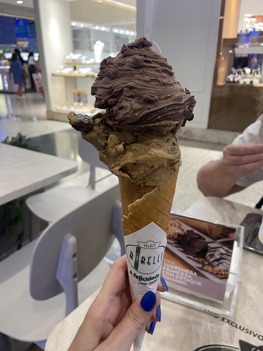 Bee 👑🐝 tweet media