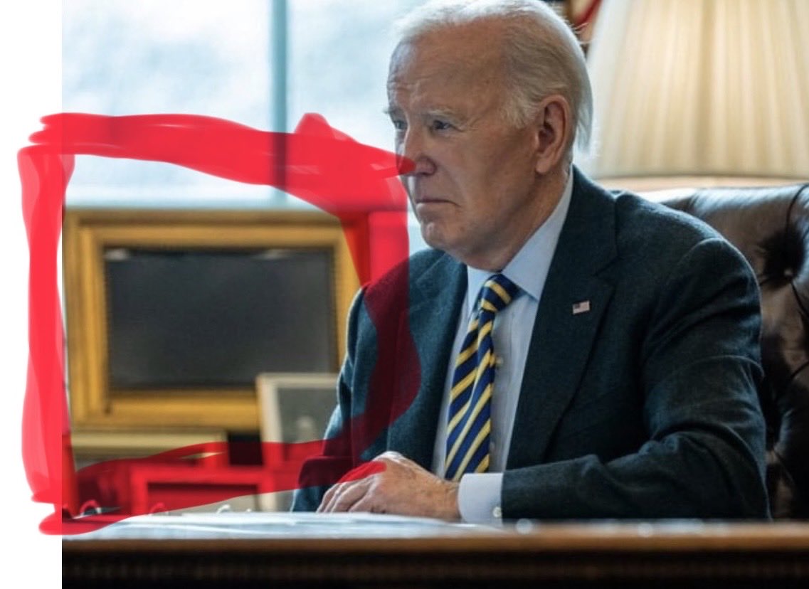 Anne Queefa tweet media