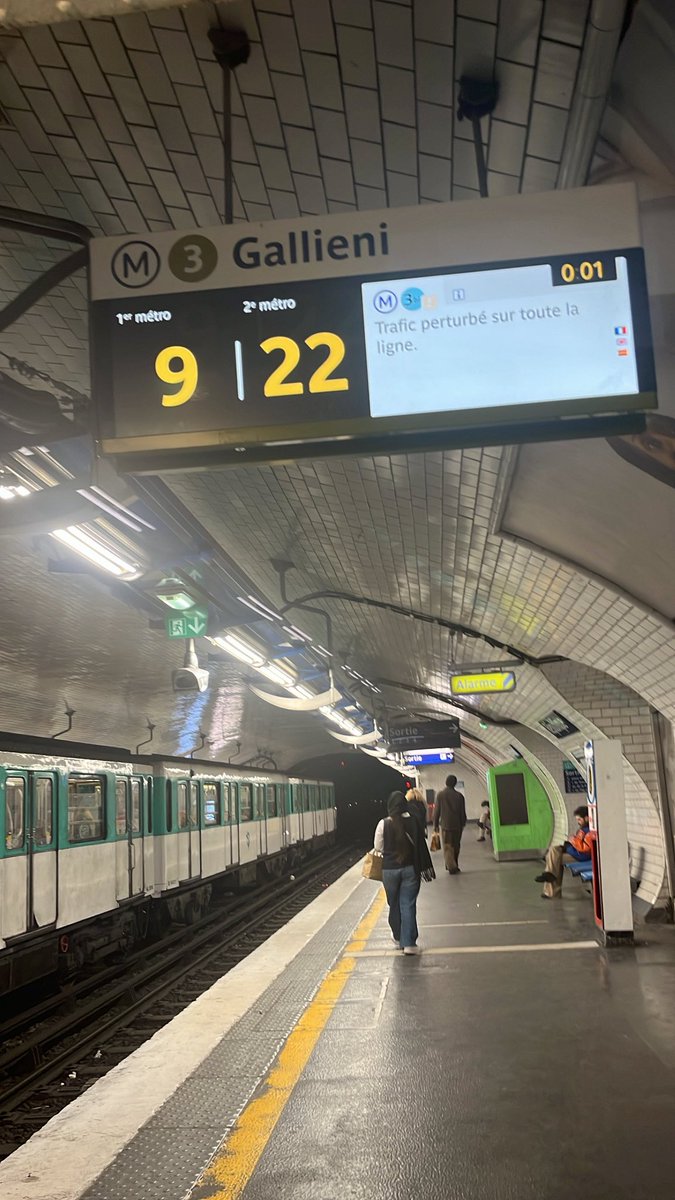 BDH misandre 💫 tweet media