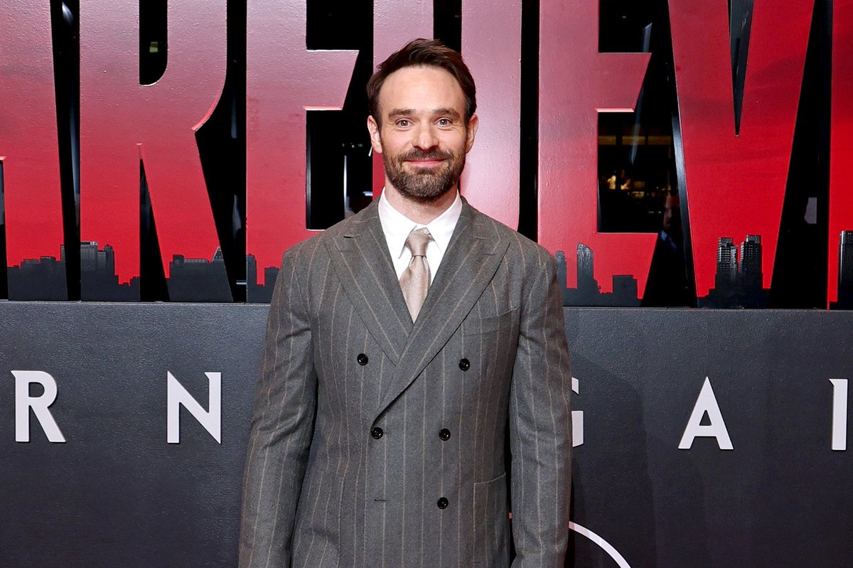 LateNighter tweet media