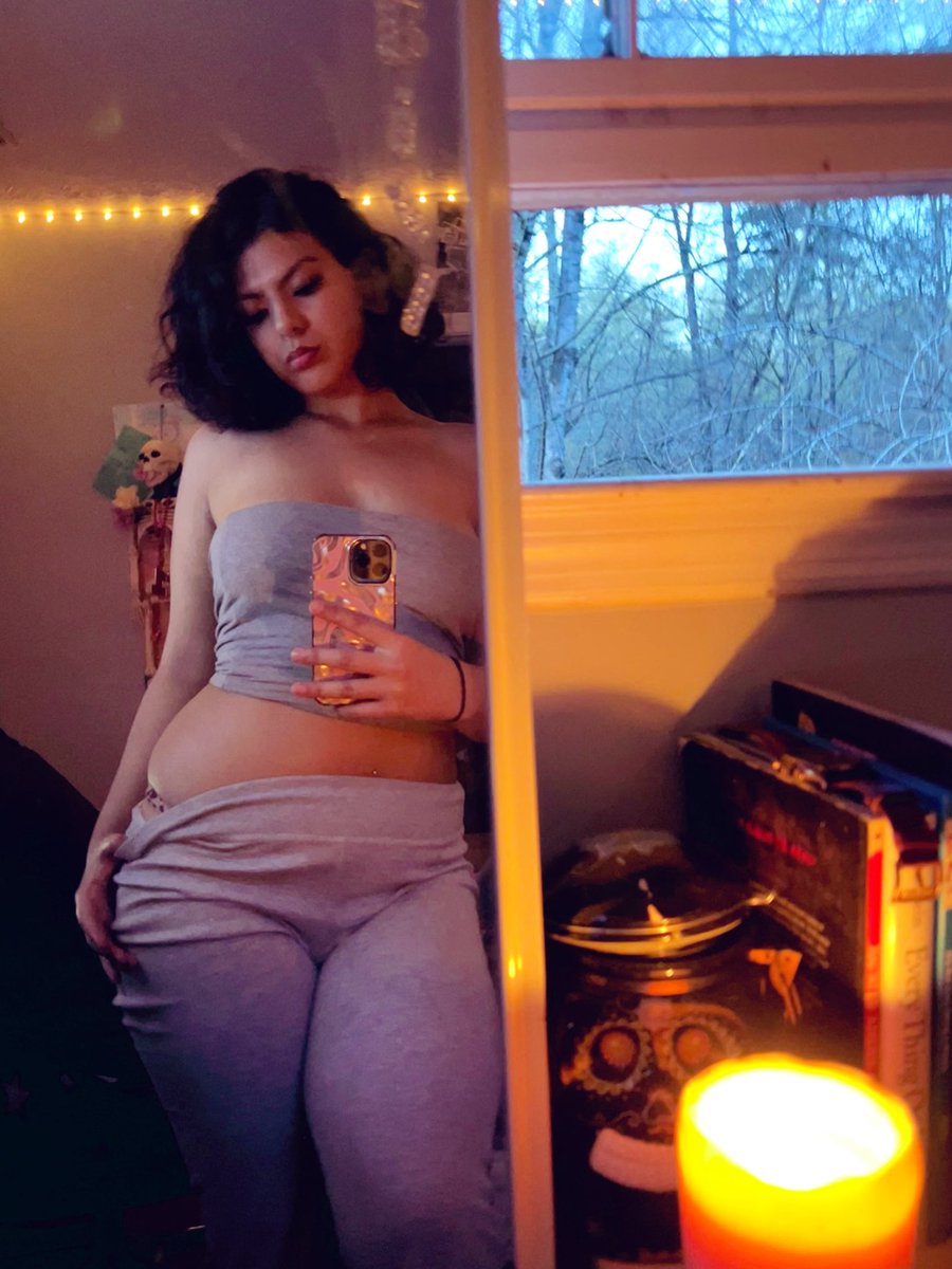 flowerfailure1's tweet photo. 🥭 https://t.co/T3F4T7LCId