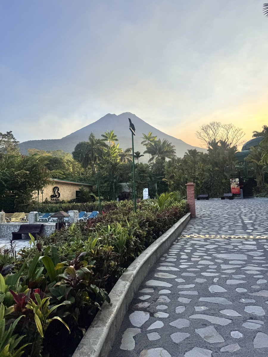 DavidEGomez.com (@degm1017) on Twitter photo 