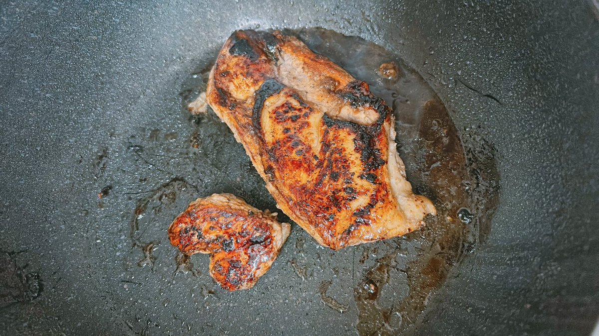 最近、昼弁当のラインナップに鶏むねのバルサミコ漬け焼きが加わったんだが
ずっと頭の中で、ば〜る〜さ〜み〜こ〜酢〜が無限リピしてしまう罠。
でも俺はこなた推しです。