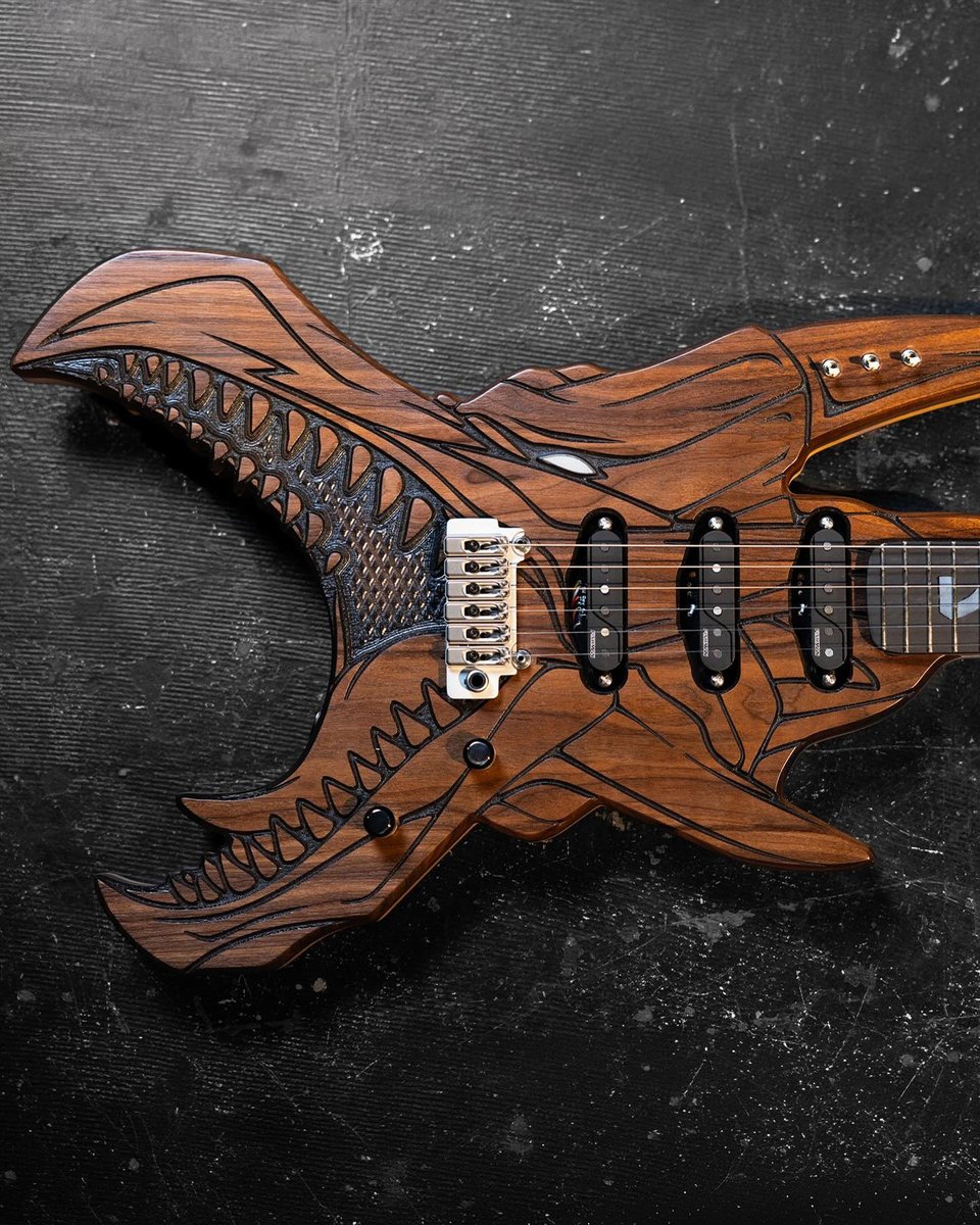 Modern Notoriety tweet media